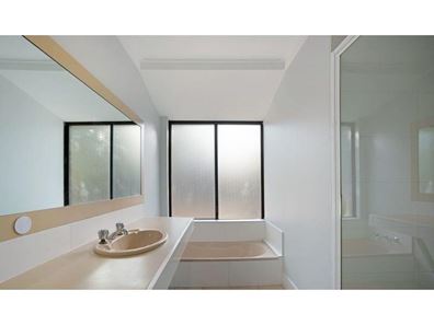 4 McKee Close, Bateman WA 6150
