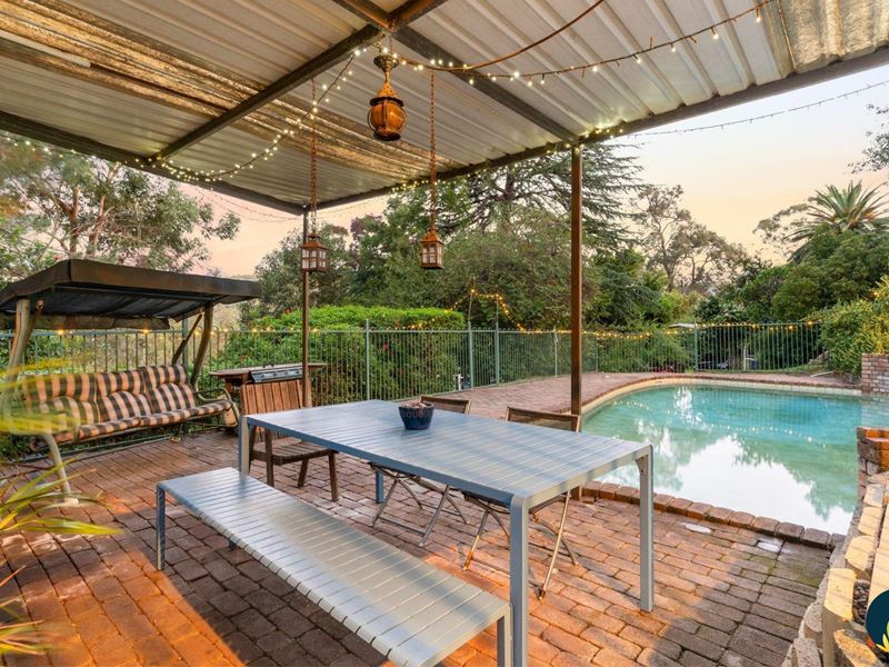 20 Croyden Road, Roleystone WA 6111
