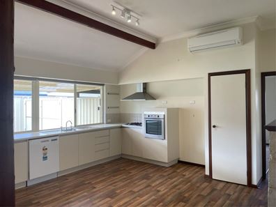 3 Karrinyup Retreat, West Busselton WA 6280