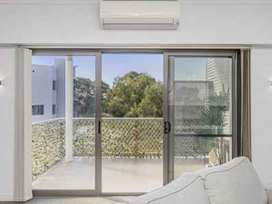 74/6 Walsh Loop, Joondalup WA 6027