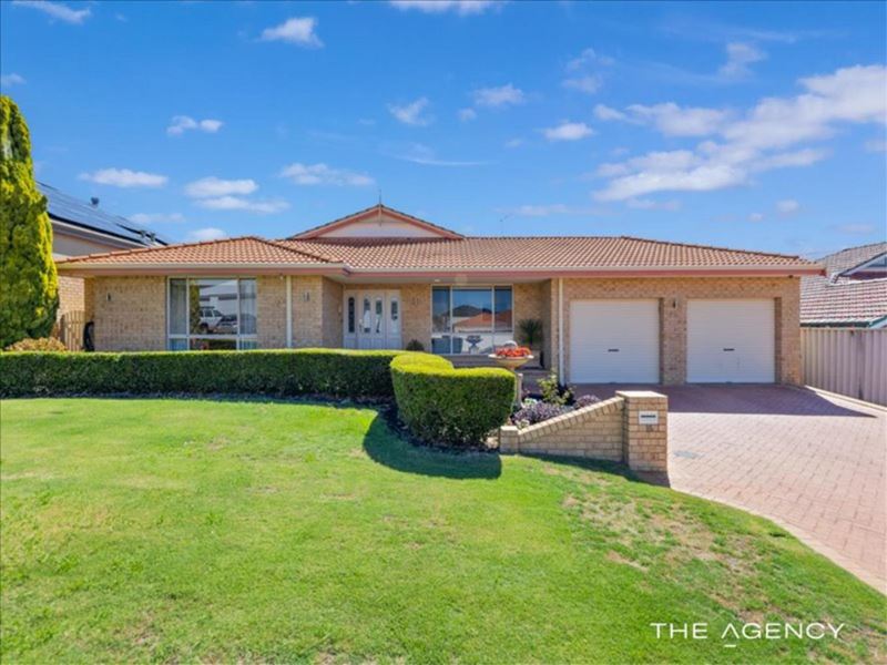 15 Lupin Way, Coogee WA 6166