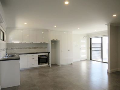 Unit 11 3-5 Kalamunda Road, Kalamunda WA 6076