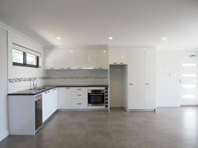 Unit 11 3-5 Kalamunda Road, Kalamunda WA 6076