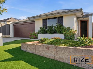 15 Wallaby Road, Banksia Grove WA 6031