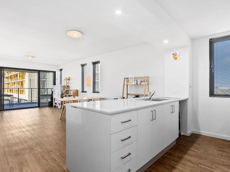 27/11 Signal Terrace, Cockburn Central WA 6164