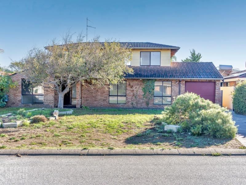 3 Rocklea Place, Silver Sands WA 6210