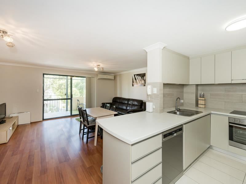 28/40 Wellington Street, East Perth