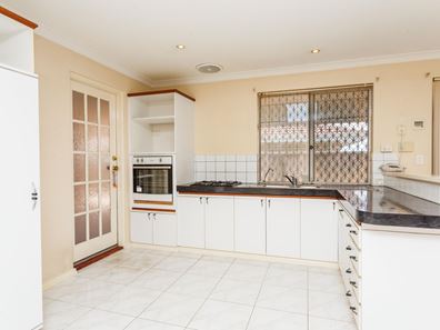 29 Carrello Circuit, Coogee WA 6166