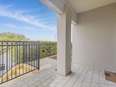 13 Altrincham Grove, Butler WA 6036
