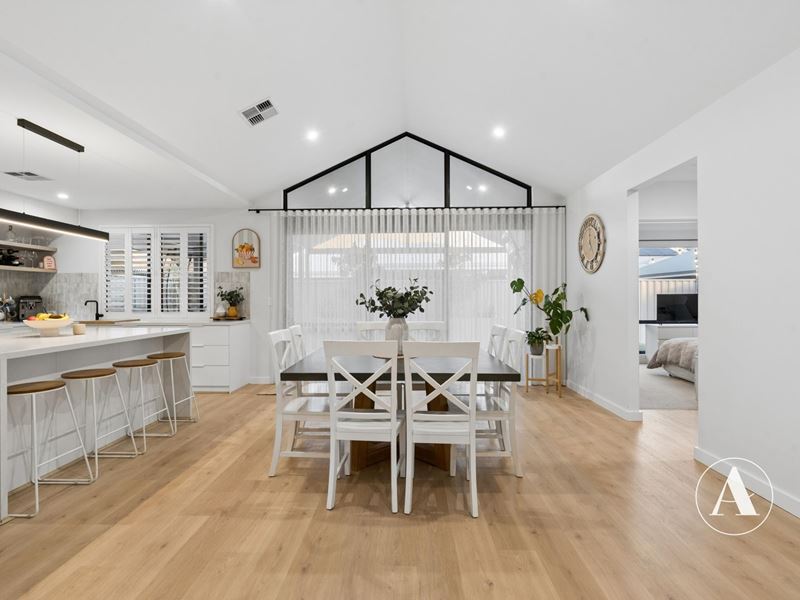 36 St Pierre Turn, Piara Waters