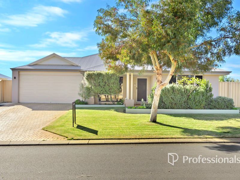 14 Adeline Drive, Millbridge WA 6232