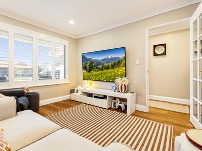 6 Chatburn Road, Butler WA 6036