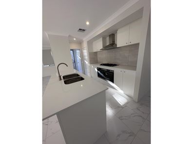 19 Modernism Avenue, Alkimos WA 6038
