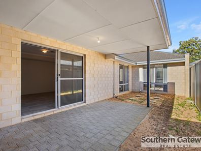 12 Bristow Street, Haynes WA 6112