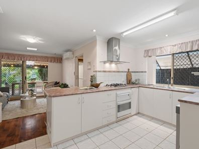 17 Hennessy, Rockingham WA 6168