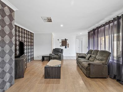 40 Summerlea Avenue, Meadow Springs WA 6210
