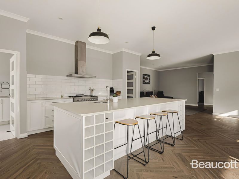 9 Pantropical Loop, Alkimos WA 6038