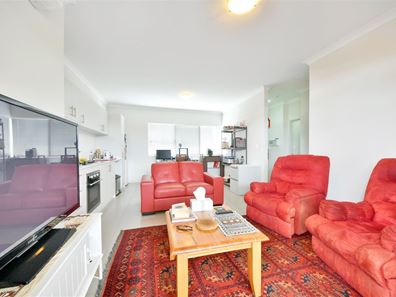 19/38 Lake Street, Rockingham WA 6168
