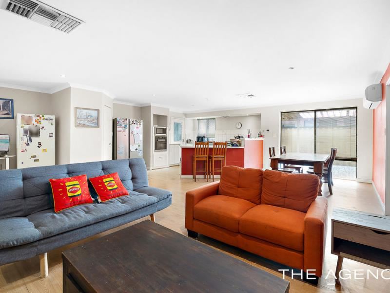 10 Veneta Circuit, Atwell