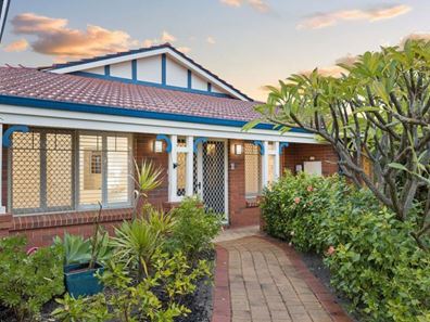4 Glendevon Turn, Kinross WA 6028