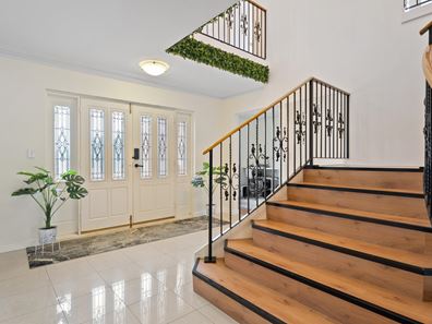 2 La Spezia Drive, Secret Harbour WA 6173