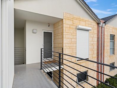 24/2 Louvre Way, Baldivis WA 6171