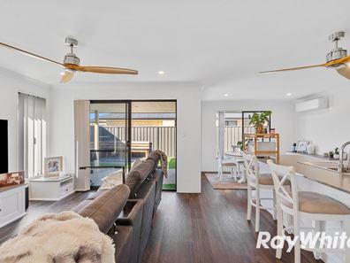25 Mazeppa Drive, Dudley Park WA 6210