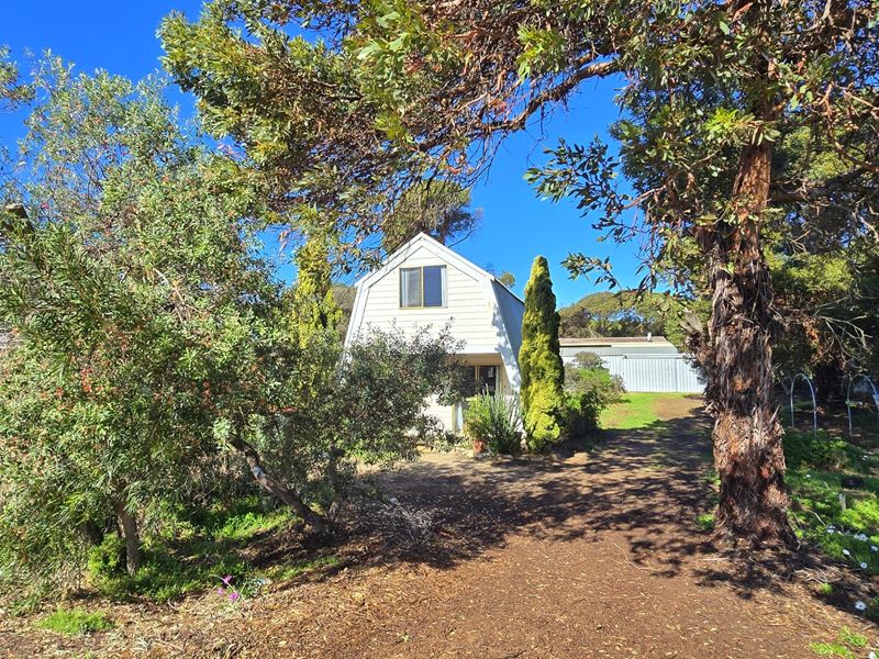 19 Gordon Street, Hopetoun WA 6348
