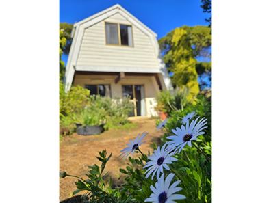 19 Gordon Street, Hopetoun WA 6348