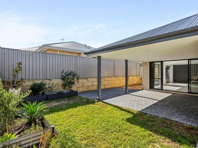 4 Spinnaker Boulevard, Yanchep WA 6035