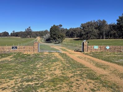 111 Forrest St, Boddington WA 6390