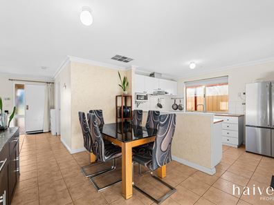 31 BLENNY CLOSE, Cannington WA 6107