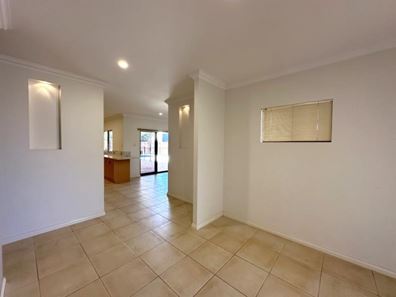 15 MacMahon Way, Baynton WA 6714