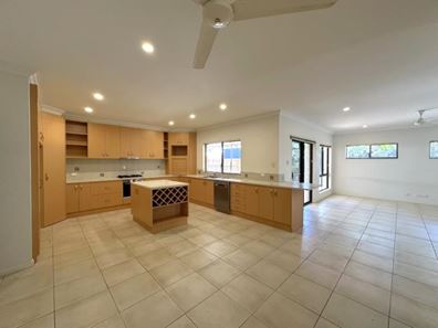 15 MacMahon Way, Baynton WA 6714