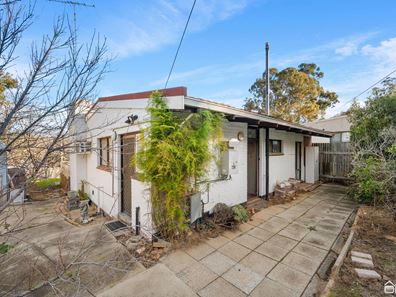 27 Grade Road, Kelmscott WA 6111