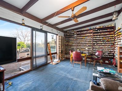 27 Grade Road, Kelmscott WA 6111