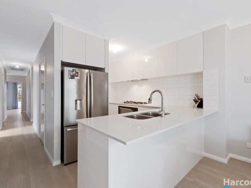 82 Heath Avenue, Eglinton WA 6034