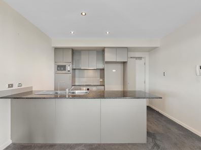 14/18 Tanunda Drive, Rivervale WA 6103