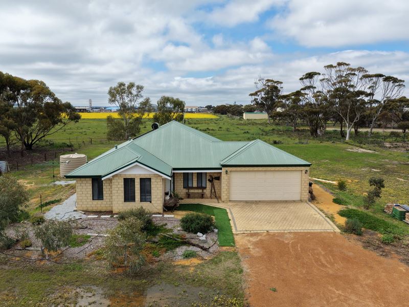 6 Bedford Street, Kellerberrin WA 6410