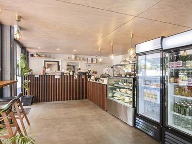 Food/Hospitality - PRIME CBD COMMERCIAL INVESTMENT