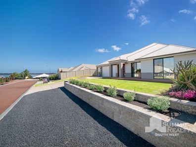 22 Eckersley Way, Australind WA 6233