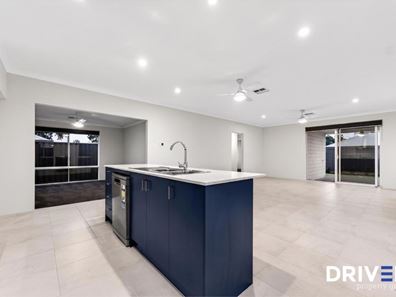 39 Boudicca  Drive, Forrestdale WA 6112