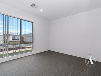 10 Iselin Road, Two Rocks WA 6037