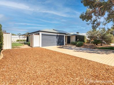 7 Amethyst Place, Maida Vale WA 6057