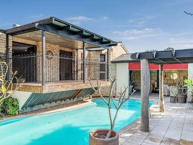 12 Rudder Court, Heathridge WA 6027