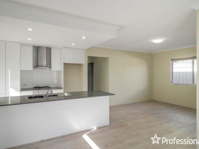 2/36 Willespie Drive, Pearsall WA 6065