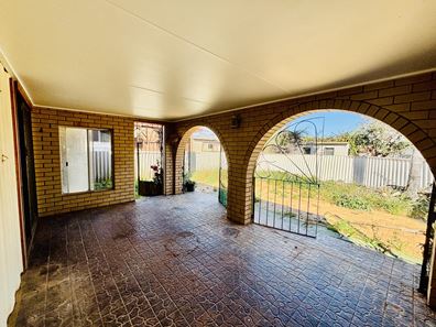 4 Smith  Street, East Carnarvon WA 6701