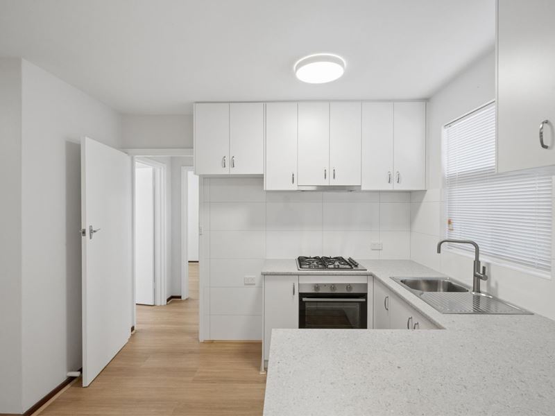 2/52 Sackville Terrace, Scarborough WA 6019