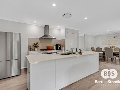 27 Kwenda Loop, Capel WA 6271
