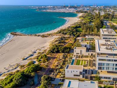 2/23 Ocean Drive, North Coogee WA 6163